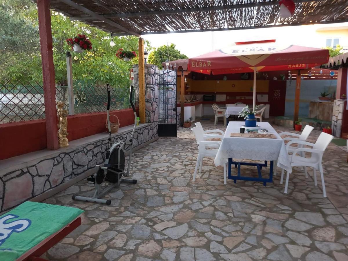 Vila Gjoka Himare Luaran gambar