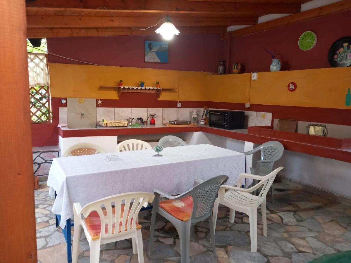 Vila Gjoka Himare Luaran gambar