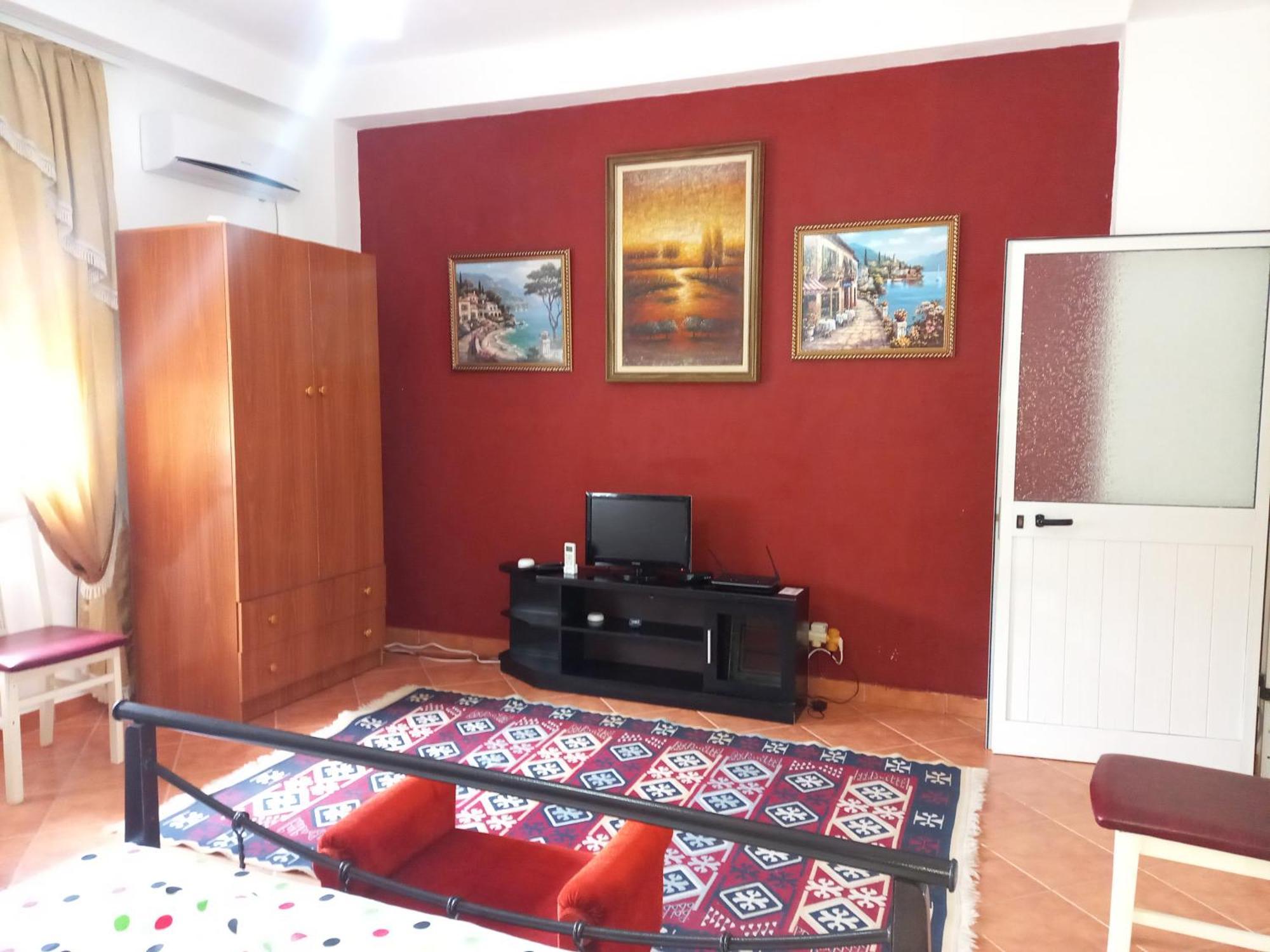 Vila Gjoka Himare Luaran gambar