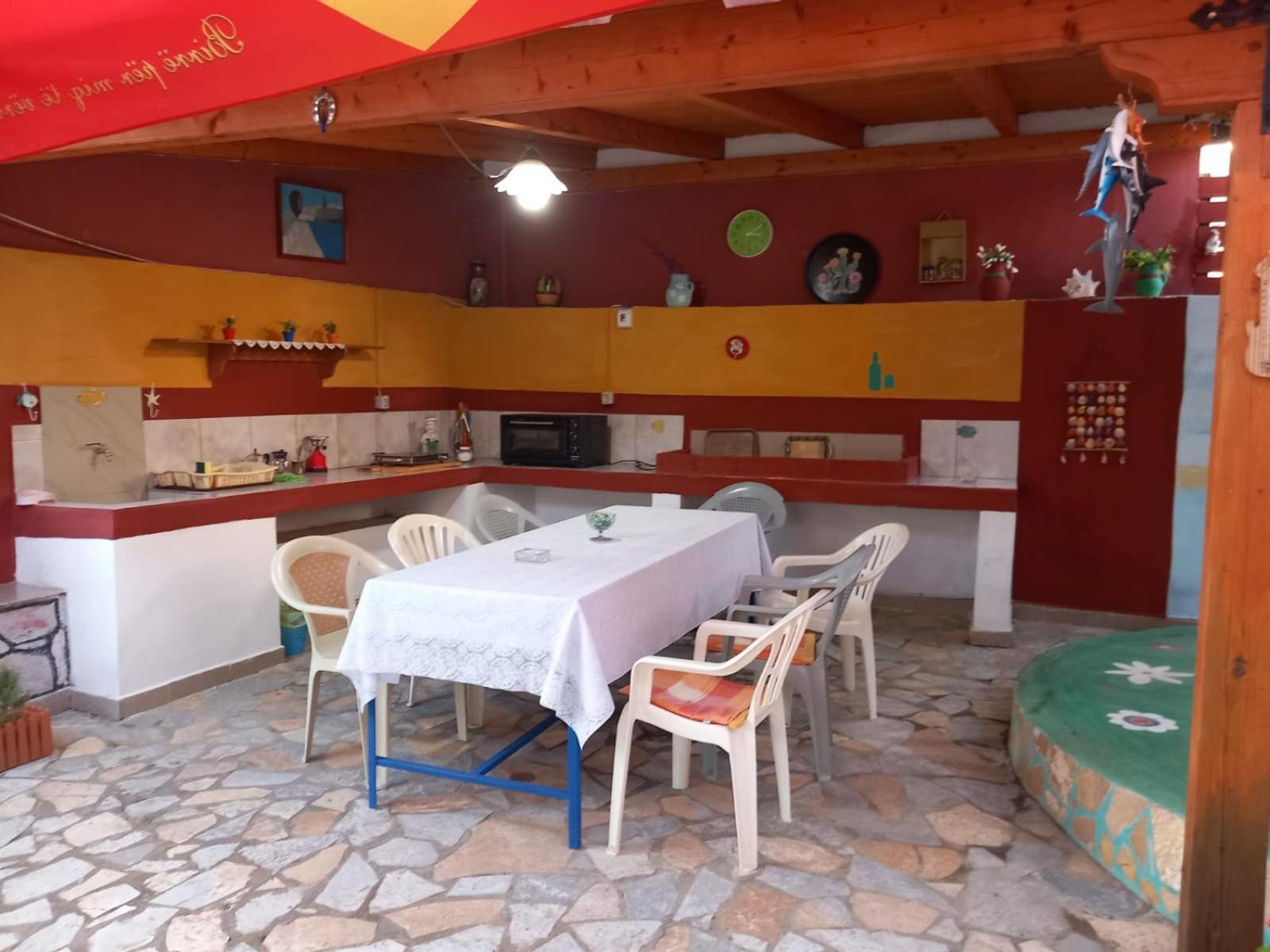Vila Gjoka Himare Luaran gambar