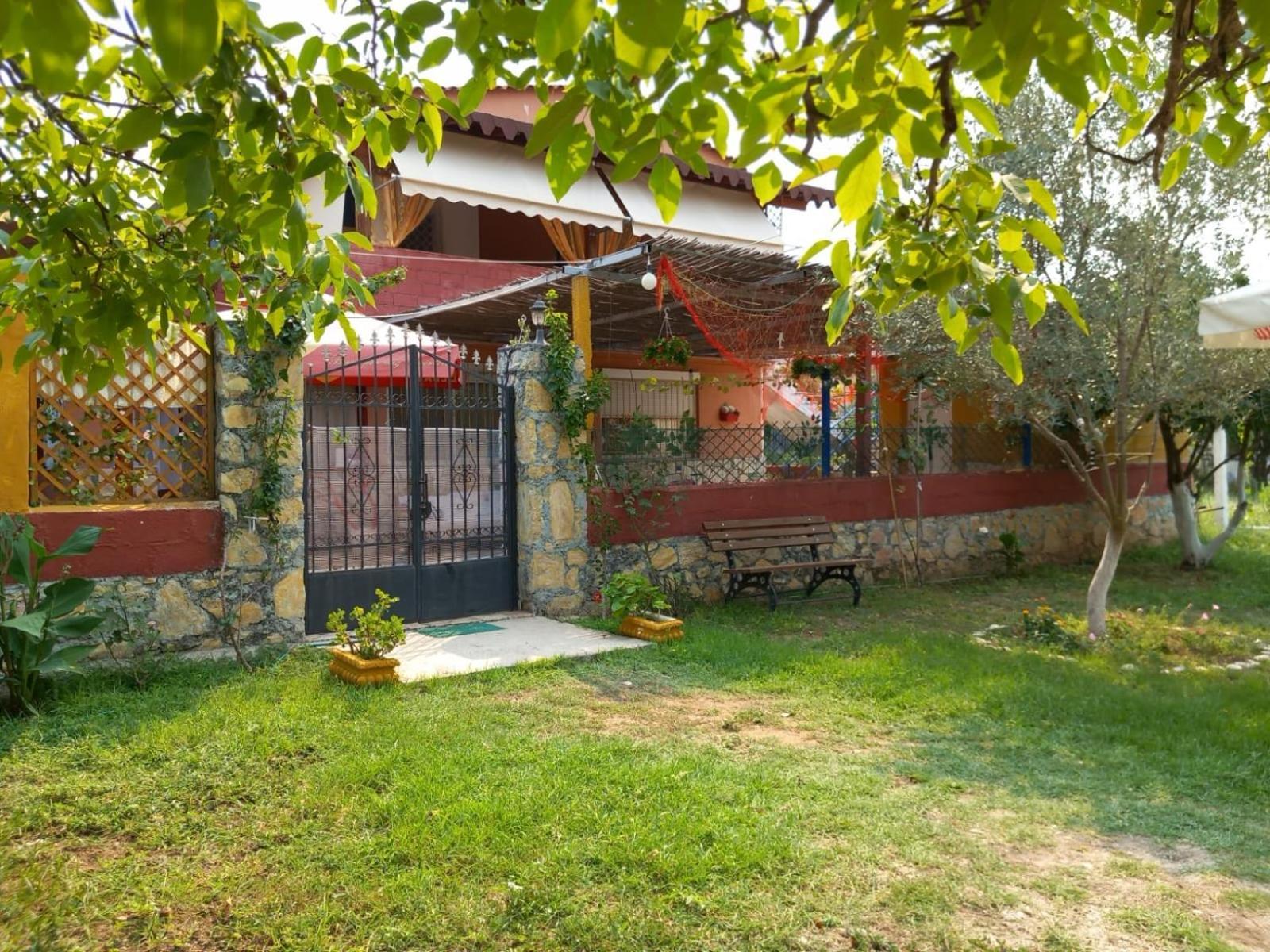 Vila Gjoka Himare Luaran gambar